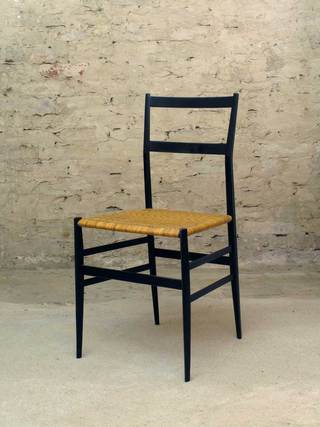 699 Superleggera Chair, used</br>
Gio Ponti for Cassina</br>
Black lacquered Ashwood, Cane</br>
Sold Out
